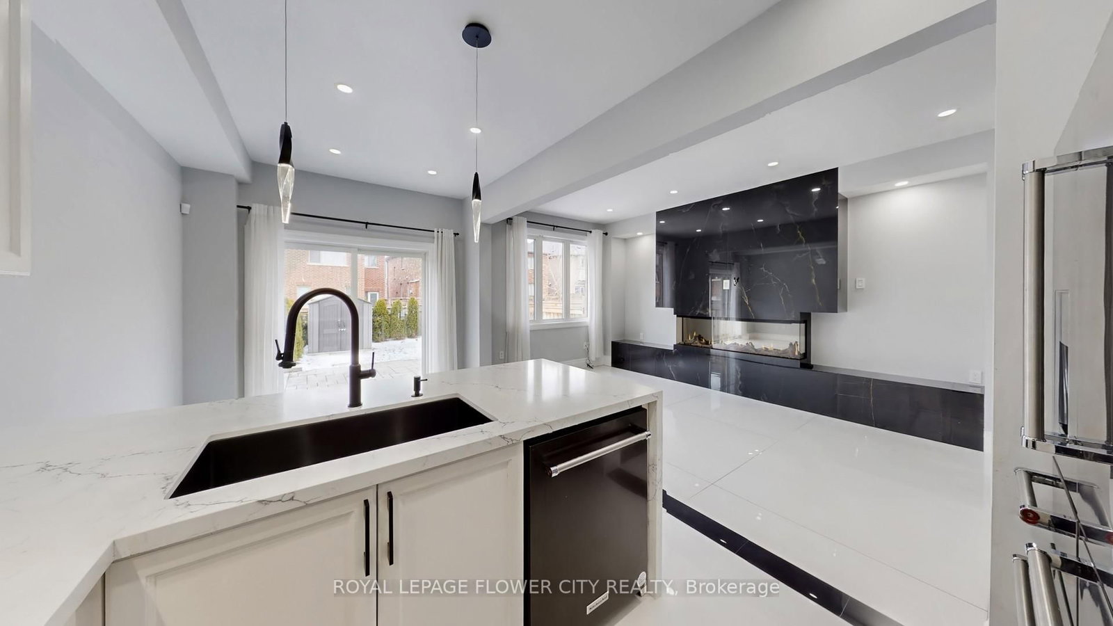 642 Sweetwater Crescent - Photo 13