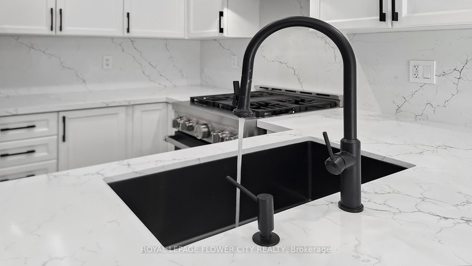 642 Sweetwater Crescent - Photo 14