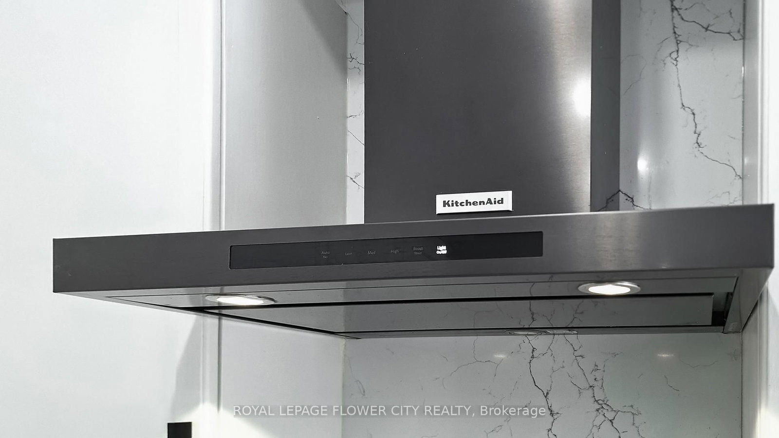 642 Sweetwater Crescent - Photo 15