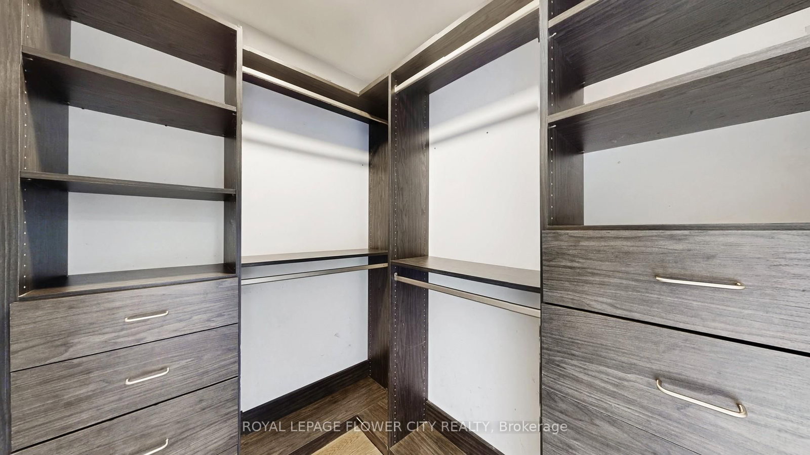 642 Sweetwater Crescent - Photo 23