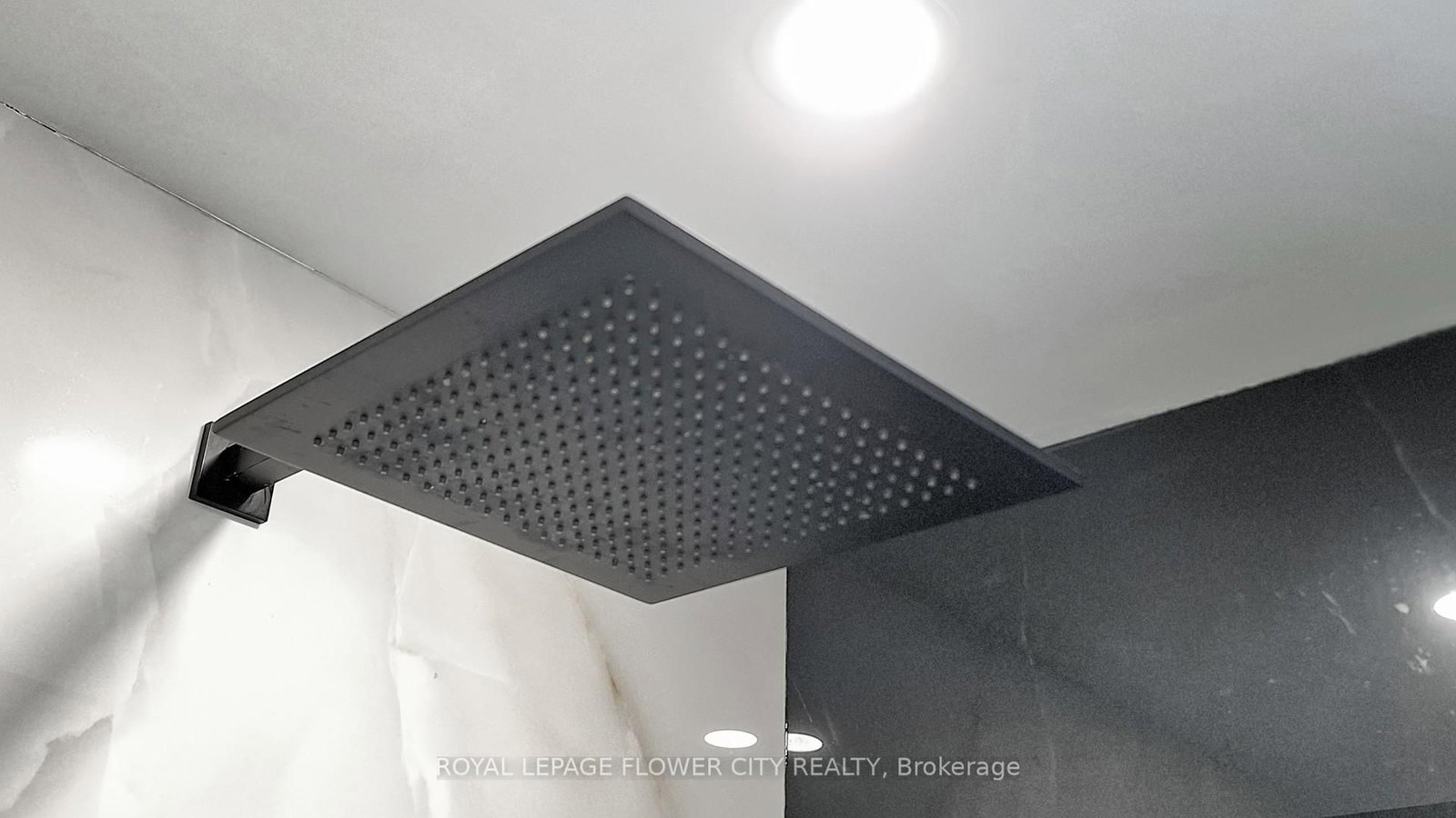 642 Sweetwater Crescent - Photo 31