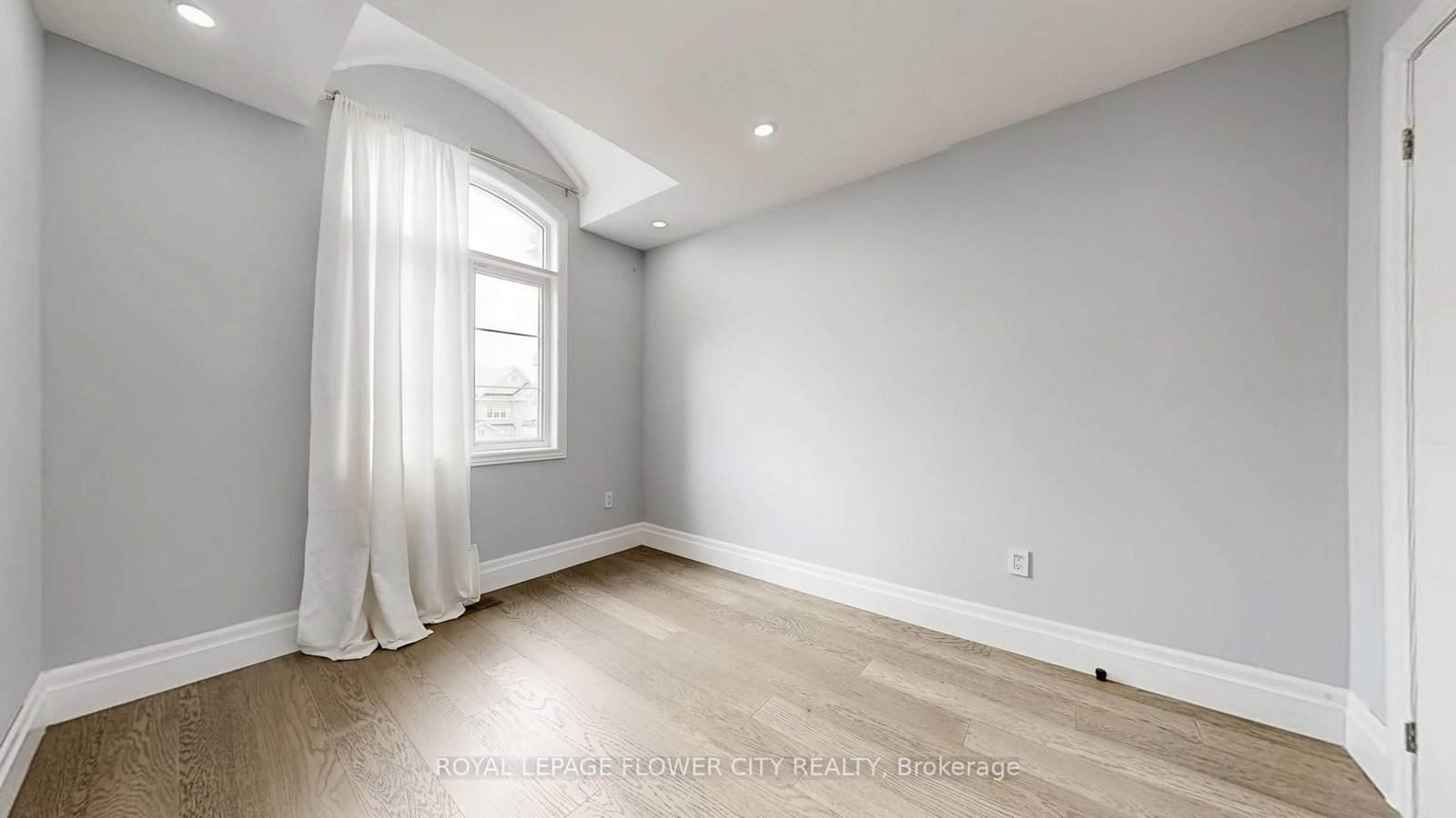 642 Sweetwater Crescent - Photo 32