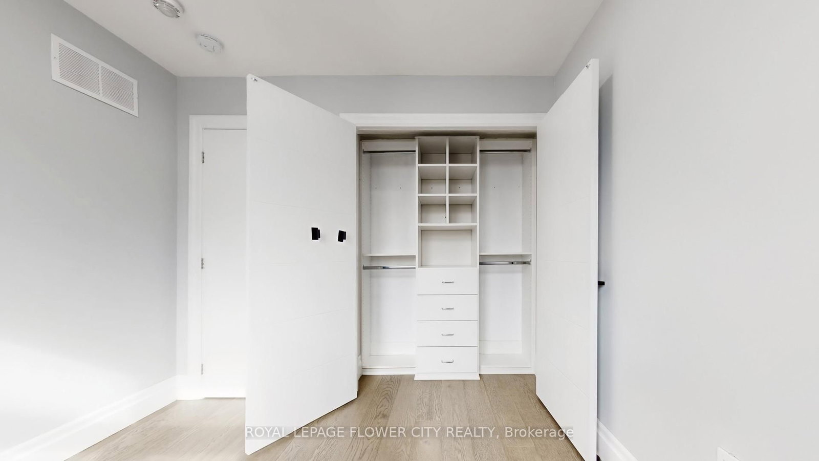 642 Sweetwater Crescent - Photo 36