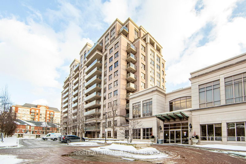 37 Galleria Pkwy #UPH2, Markham, Ontario