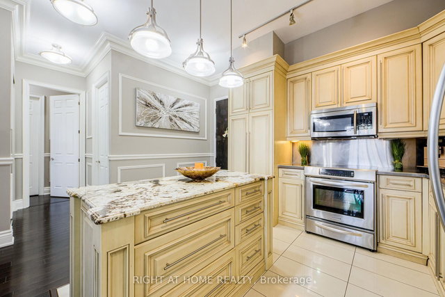 UPH2 - 37 Galleria Parkway