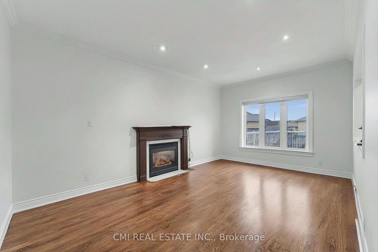 717 Vaughan Mills Road • Vaughan, ON photo 6