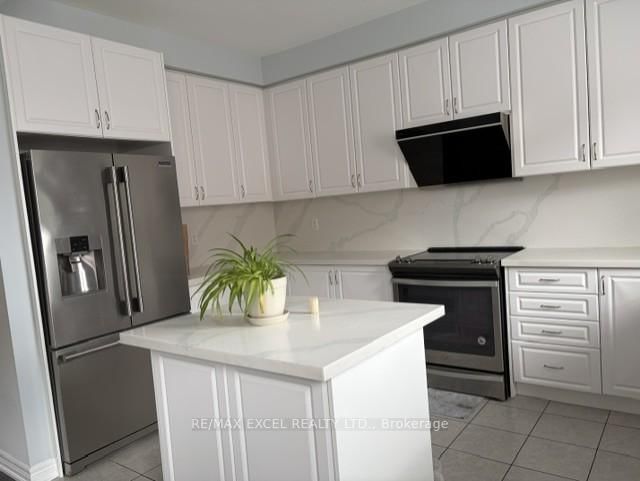 Townhouse for sale at 27 Spiv Grove Way, Markham, Ontario, L6E 0T6 - Greensborough - MLS: N12999412