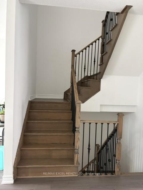 Townhouse for sale at 27 Spiv Grove Way, Markham, Ontario, L6E 0T6 - Greensborough - MLS: N12999412