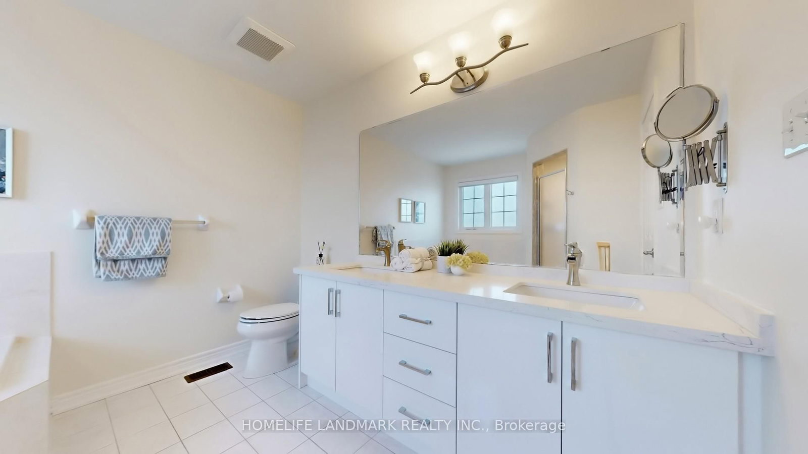 Detached House for sale at 13 Woodway Lane, Markham, Ontario, L6B 0N4 - Cornell - MLS: N12999422