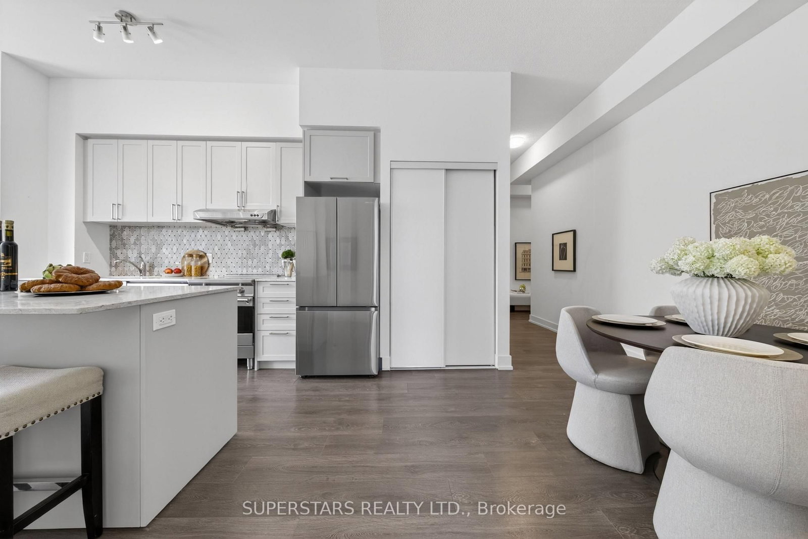 278 Buchanan Drive, Unit 817 - Photo 13