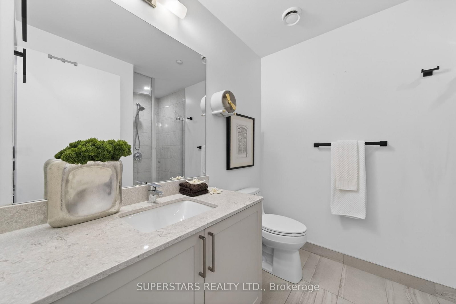 278 Buchanan Drive, Unit 817 - Photo 22