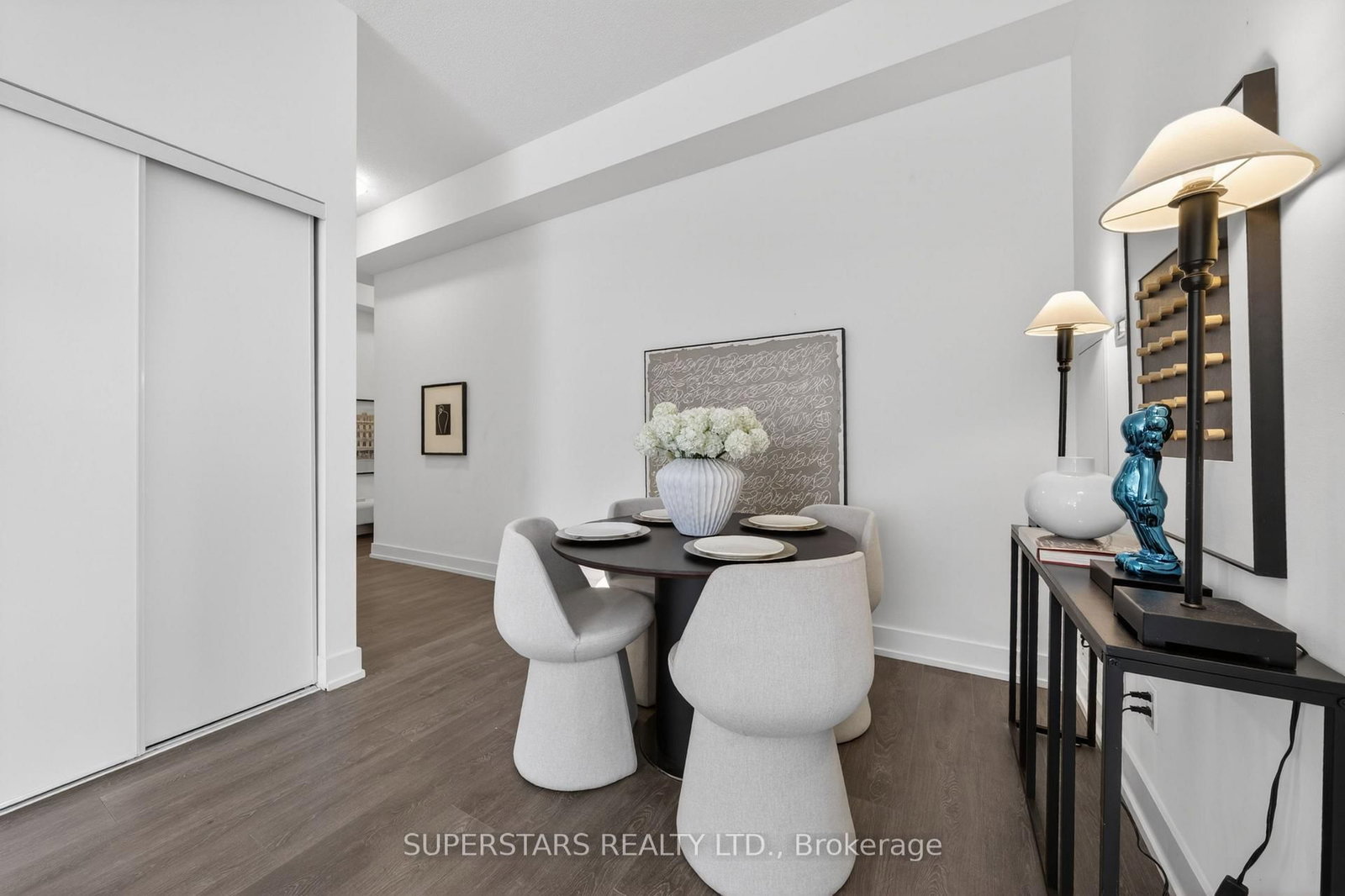 278 Buchanan Drive, Unit 817 - Photo 4