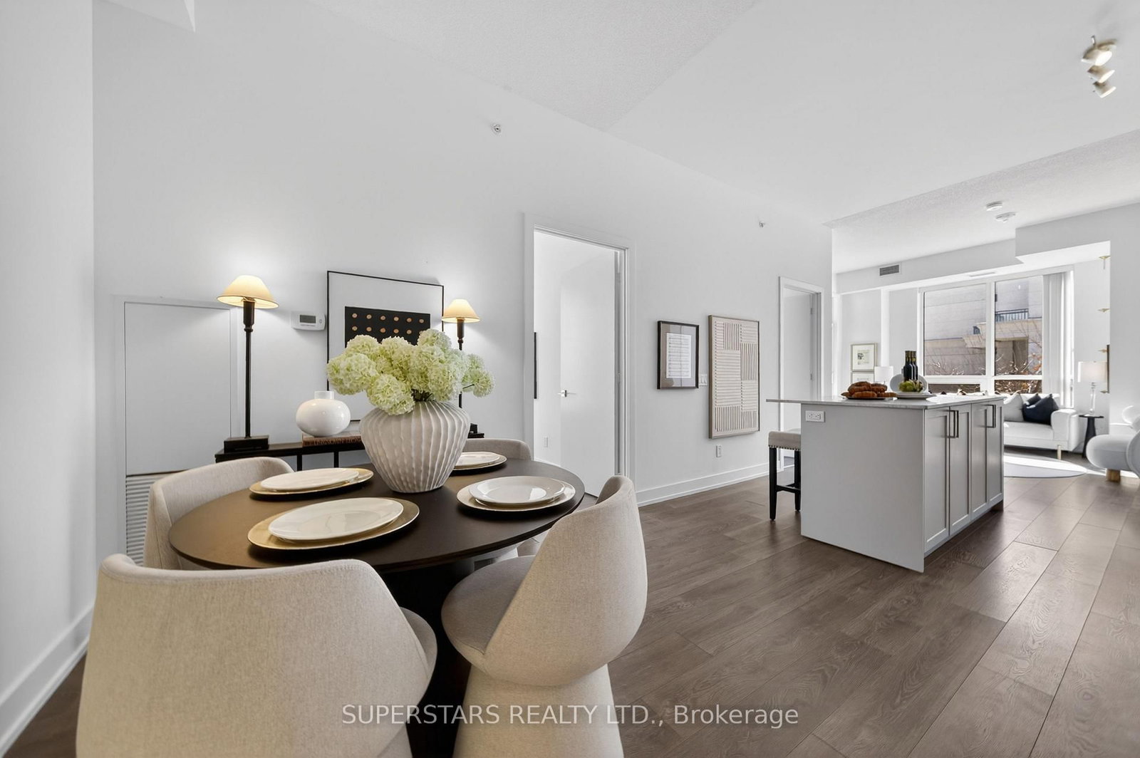 278 Buchanan Drive, Unit 817 - Photo 5