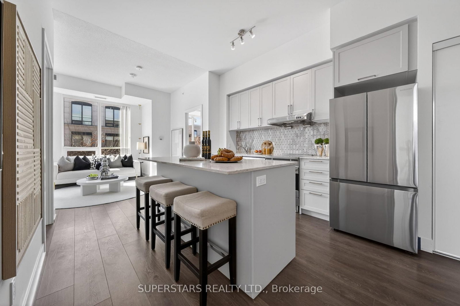 278 Buchanan Drive, Unit 817 - Photo 6