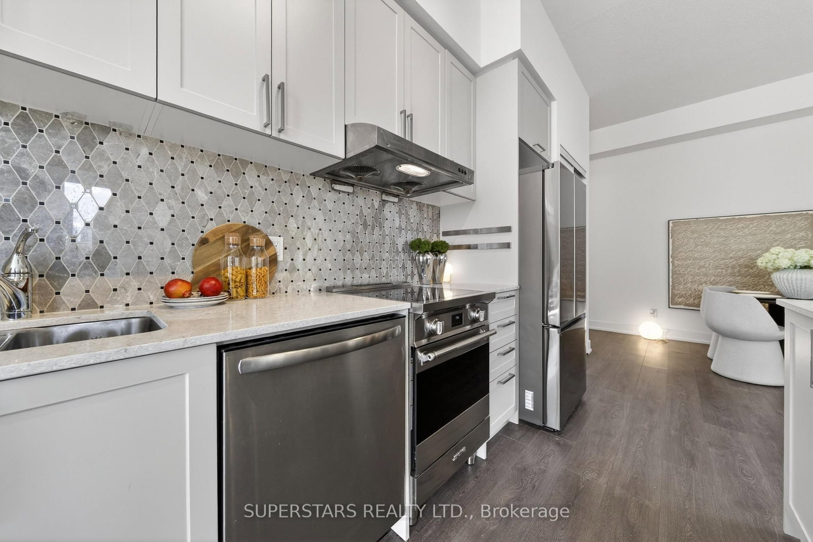 278 Buchanan Drive, Unit 817 - Photo 8