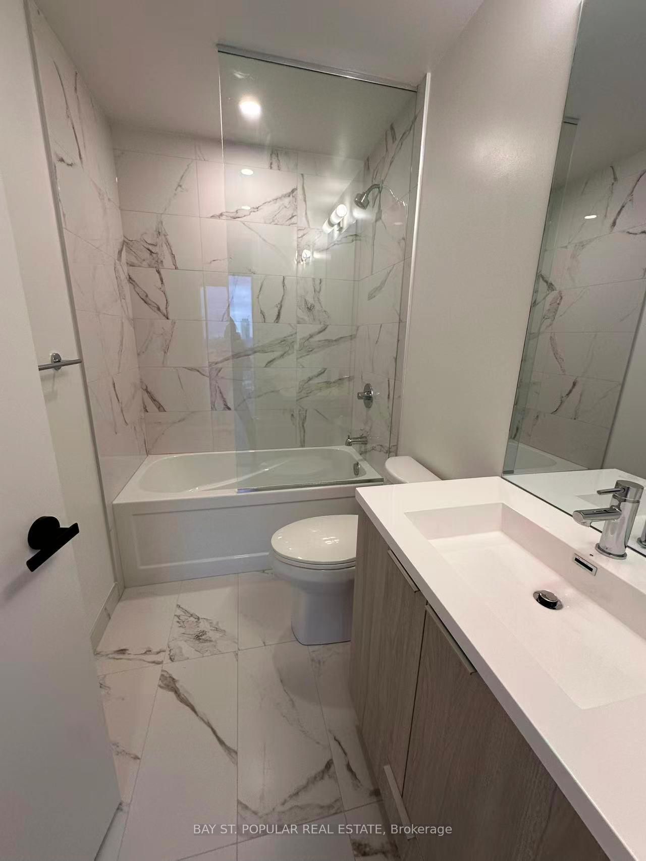 8 Interchange Way, Unit 3209 - Photo 8