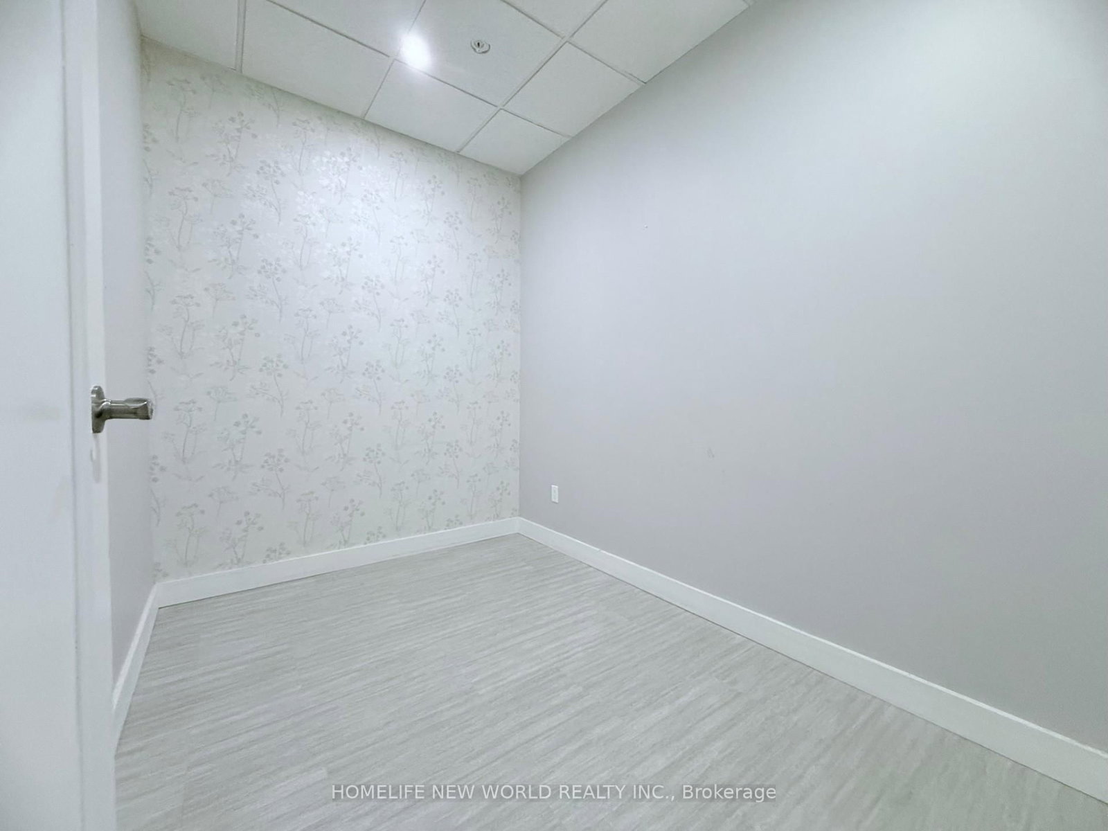 7181 Yonge Street, Unit 108 &109 - Photo 12