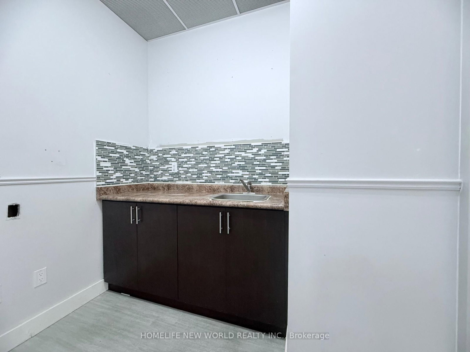 7181 Yonge Street, Unit 108 &109 - Photo 13