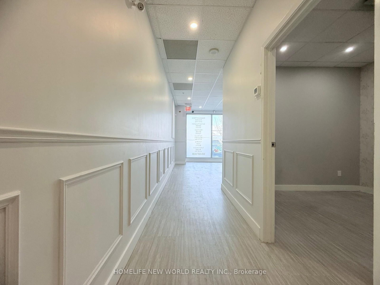 7181 Yonge Street, Unit 7 - Photo 4