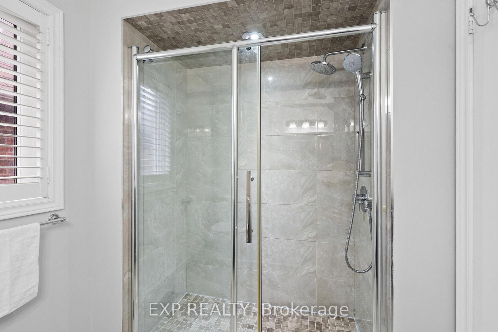 Detached House for sale at 278 Williamson Road, Markham, Ontario, L6E 1X1 - Greensborough - MLS: N12999820