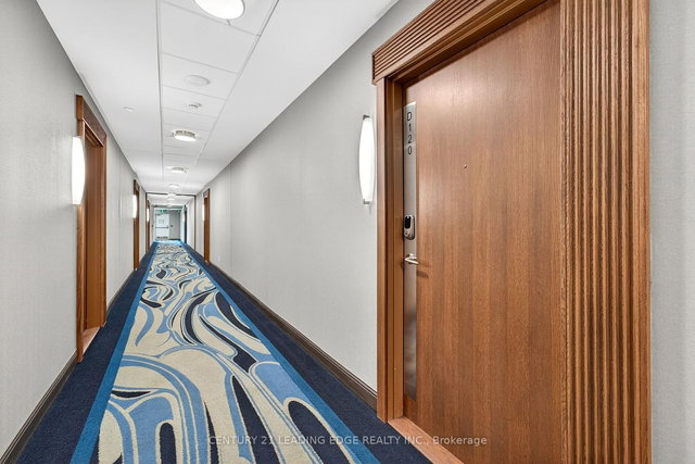 D120 - 333 Sea Ray Avenue