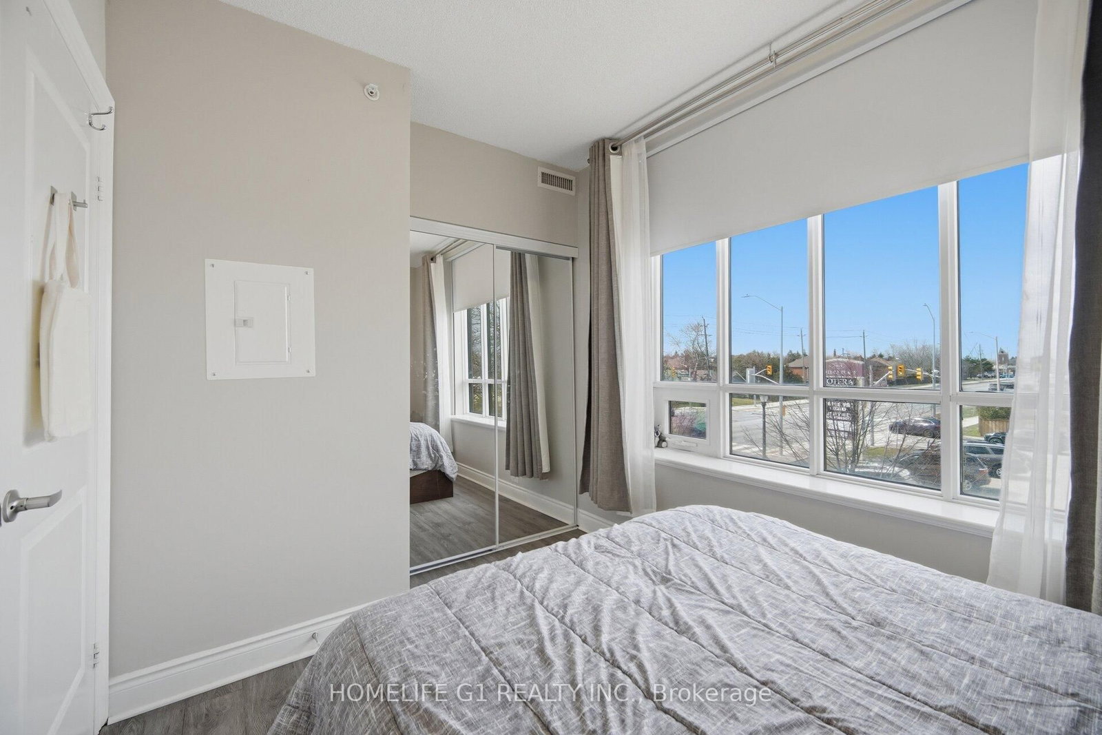 2396 Major Mackenzie Drive, Unit 212 - Photo 12