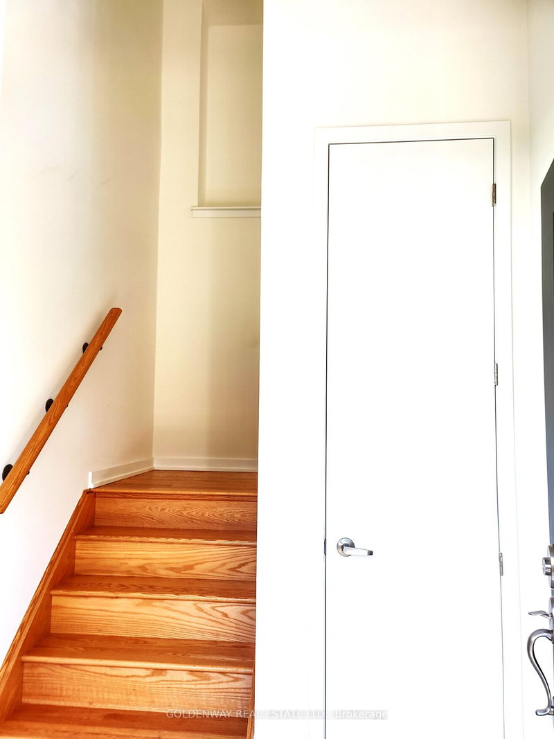 35 Wuhan Lane, Markham, L6E 0V4 | Image 3