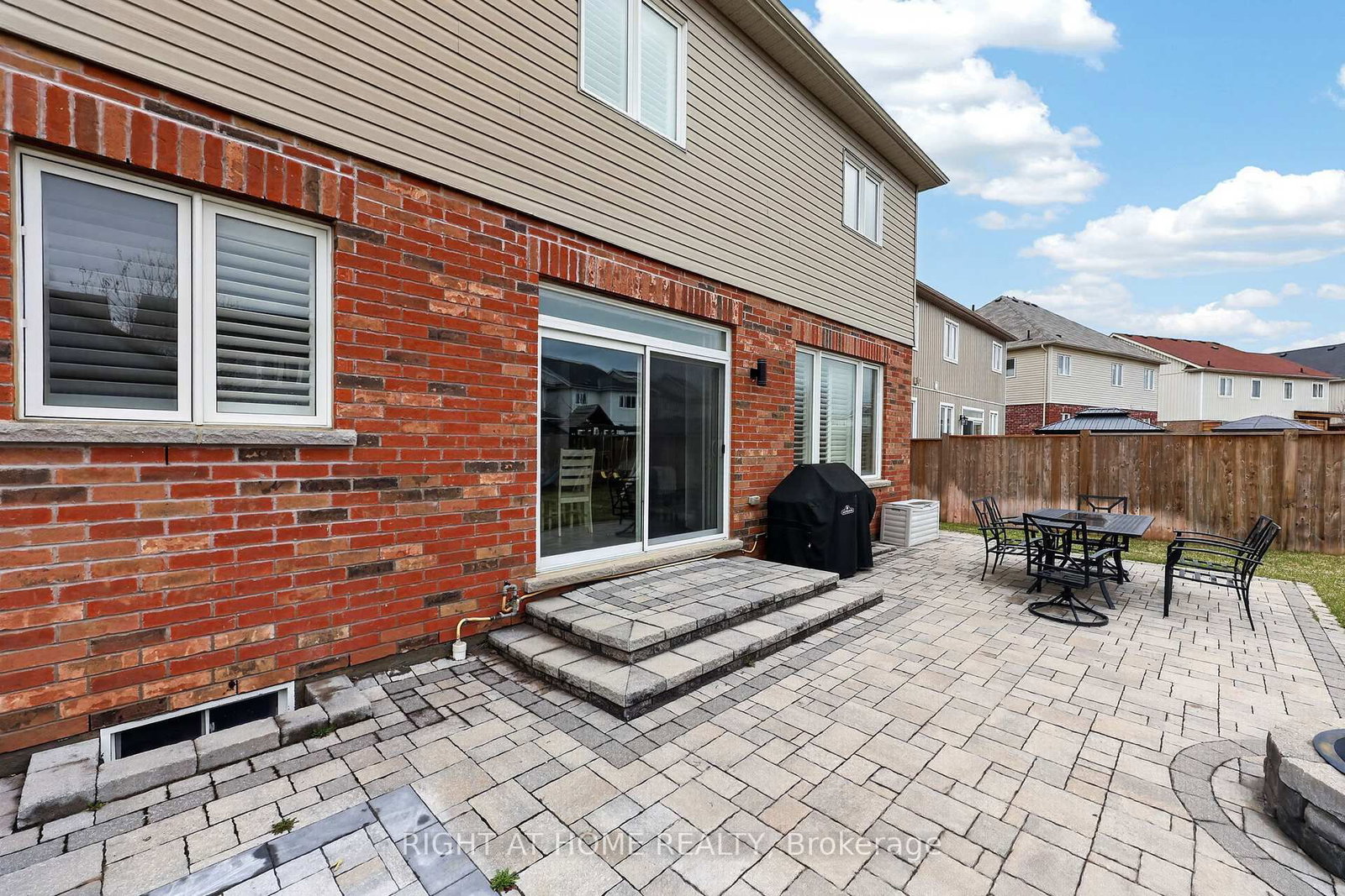 Detached House for sale at 61 Latimer Avenue, Essa, Ontario, L3W 0N3 - Angus - MLS: N13000306