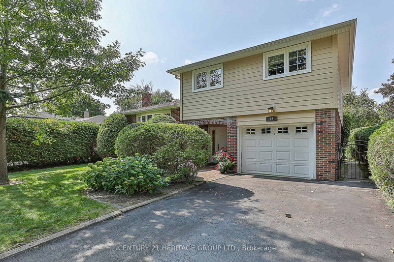 68 Highland Ave, Newmarket, L3Y 3H8 | Image 2
