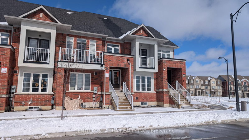 8 McAlister Ave, Richmond Hill, L4S 0L3 | Image 2