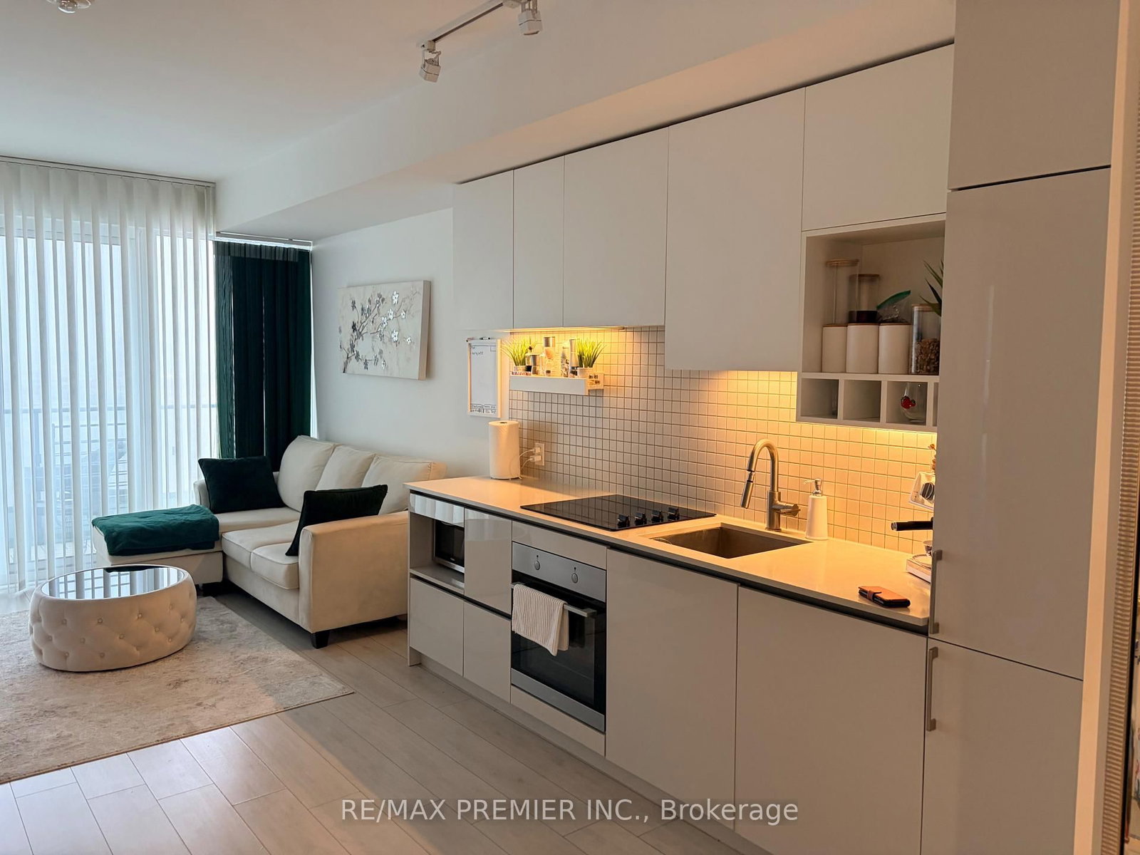 898 Portage Parkway, Unit 2701 - Photo 3