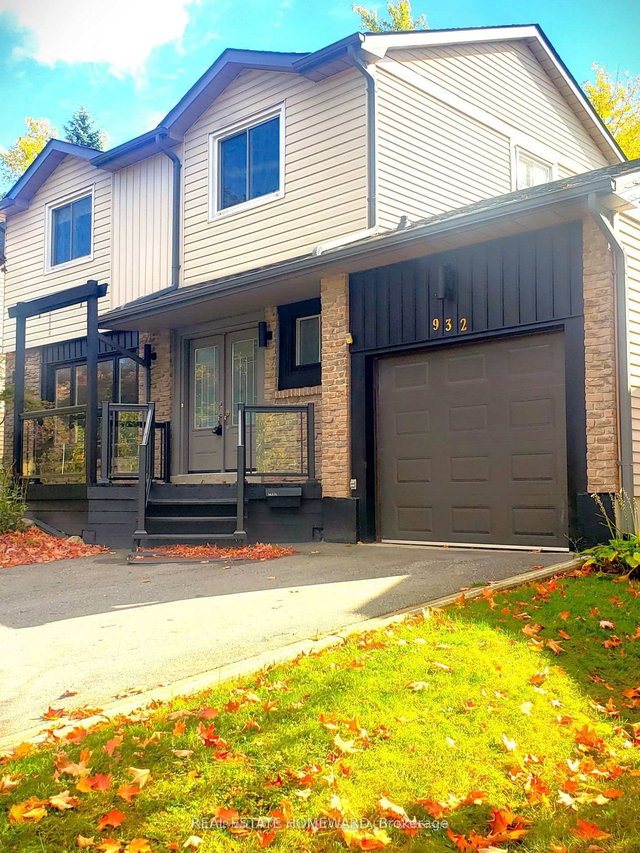 Master Bedroom - 932 Elgin Street