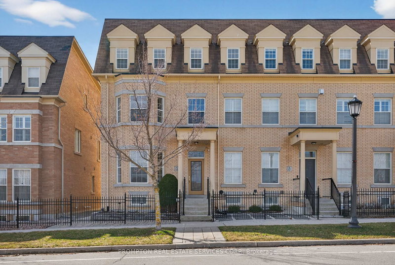 15 Donald Buttress Blvd E, Markham, L6C 0J8 | Image 2