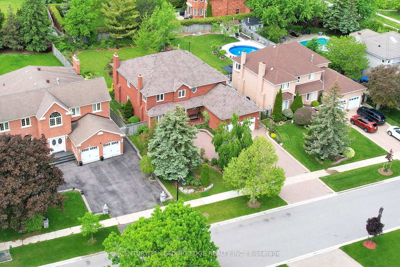 6 Jewetts Crt, Markham, L3S 2W3 | Image 3