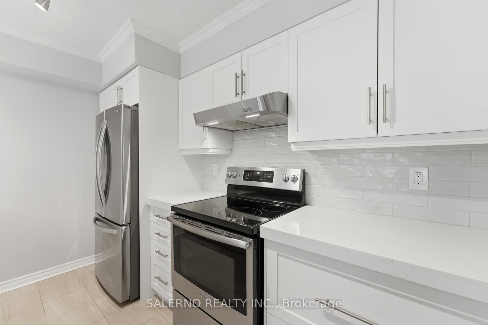141 Woodbridge Avenue, Unit 312 - Photo 11