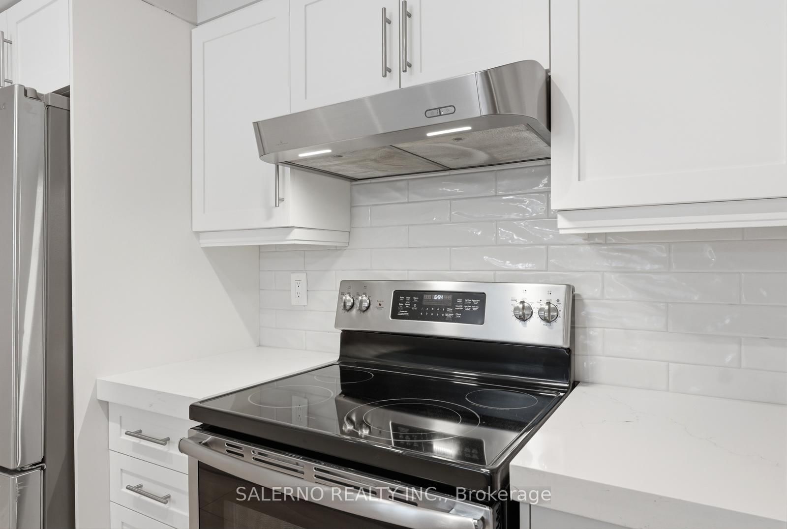 141 Woodbridge Avenue, Unit 312 - Photo 14