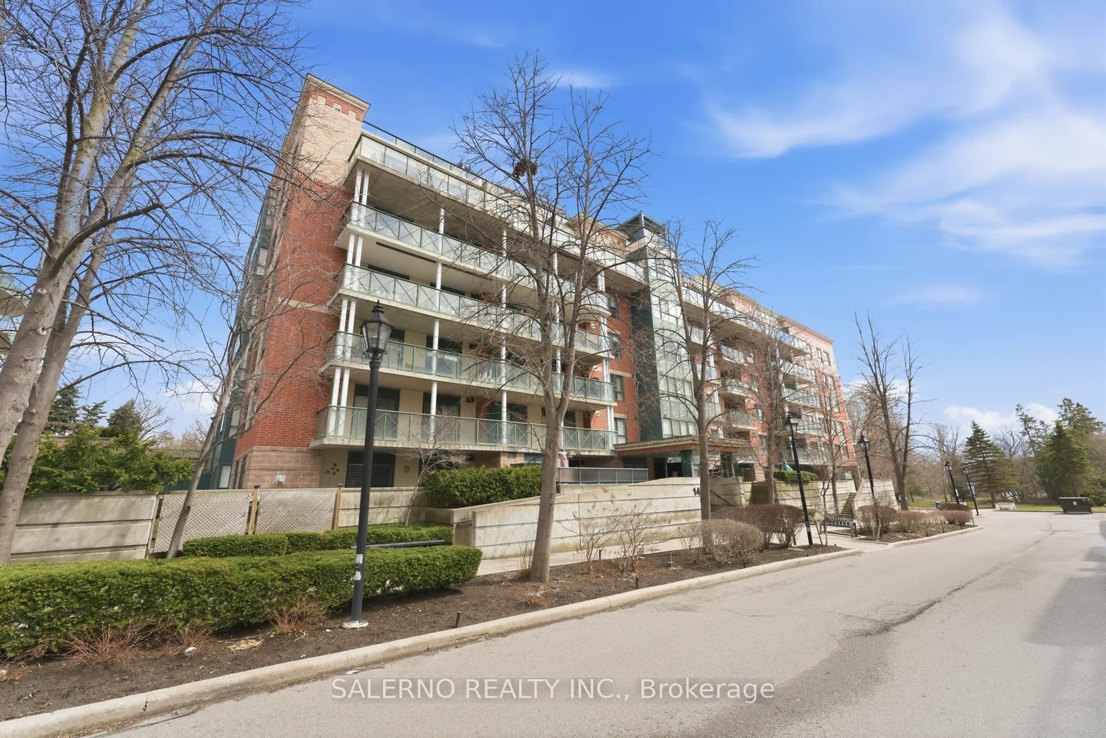 141 Woodbridge Avenue, Unit 312 - Photo 4