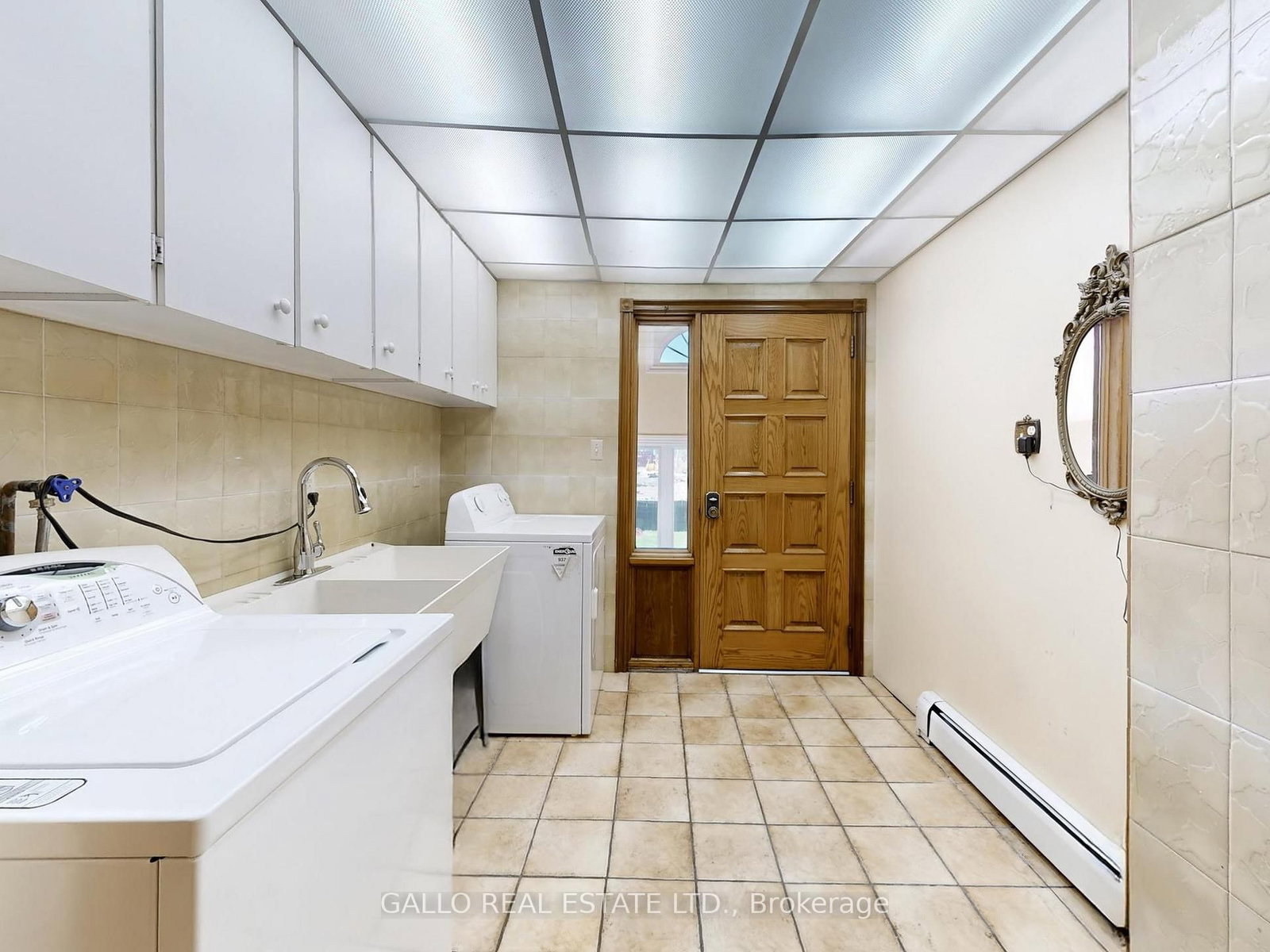 Detached House for sale at 106 Duncan Road, Richmond Hill, Ontario, L4C 6J7 - Langstaff - MLS: N13001264