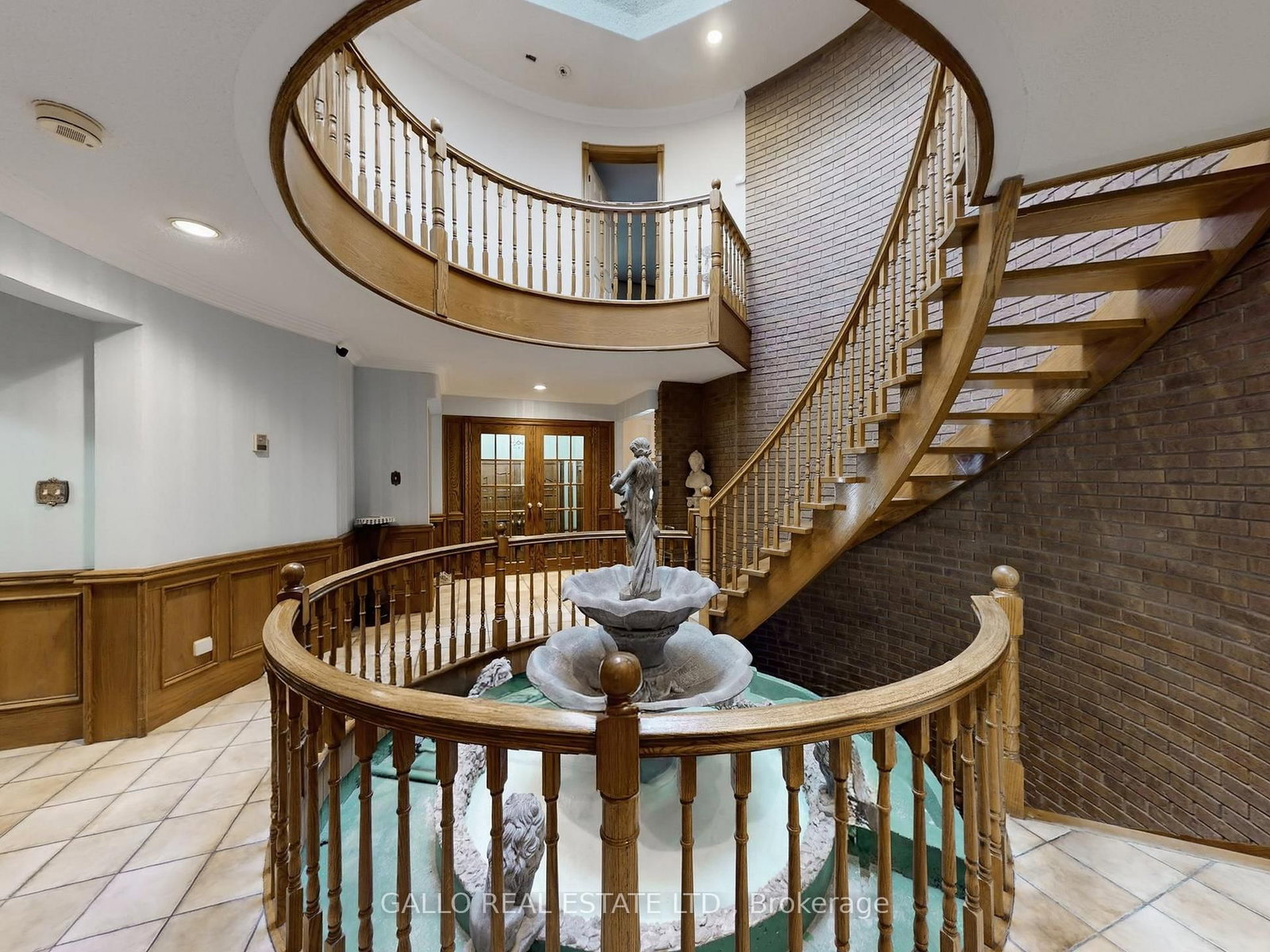 Detached House for sale at 106 Duncan Road, Richmond Hill, Ontario, L4C 6J7 - Langstaff - MLS: N13001264