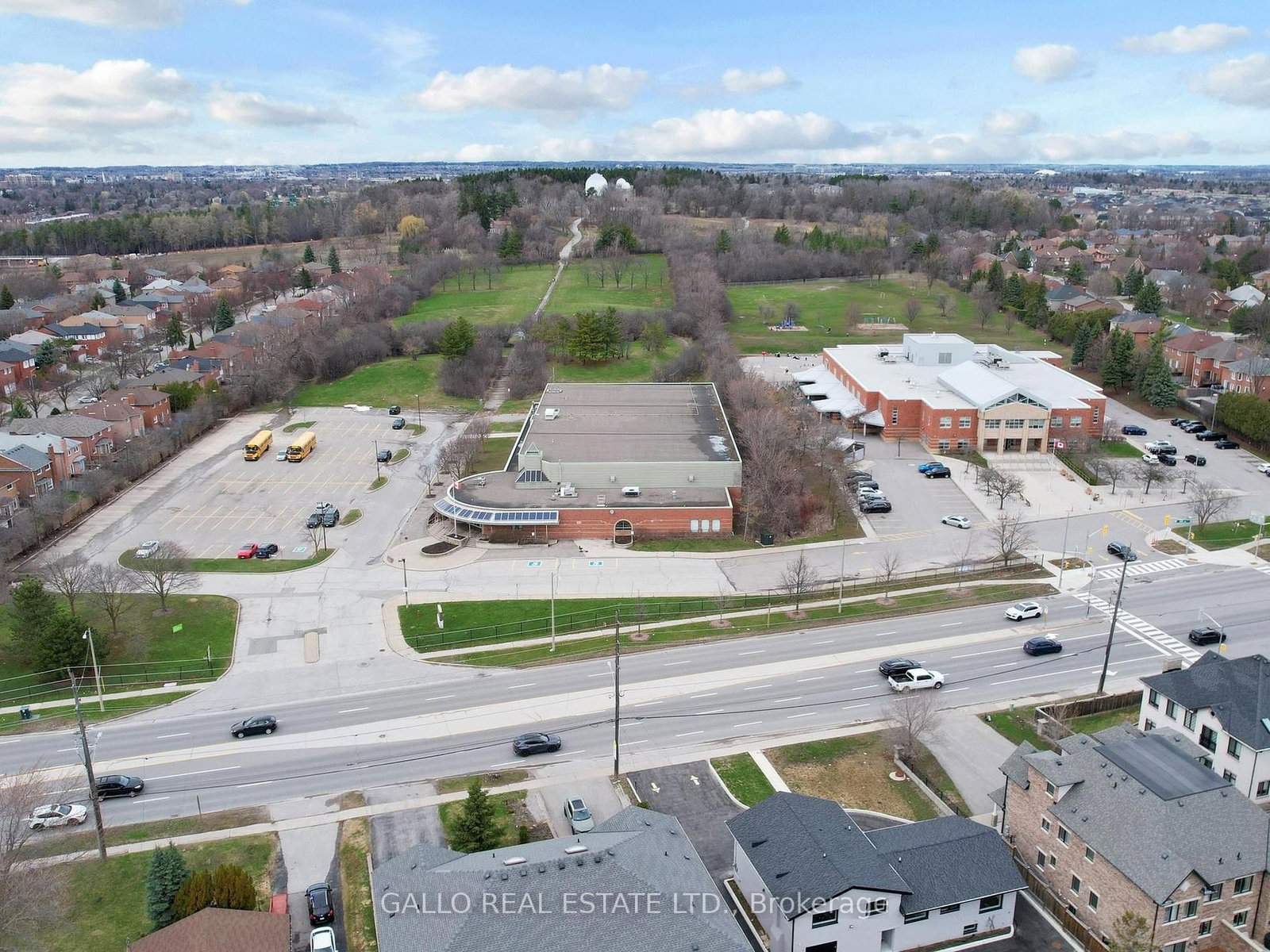 Detached House for sale at 106 Duncan Road, Richmond Hill, Ontario, L4C 6J7 - Langstaff - MLS: N13001264