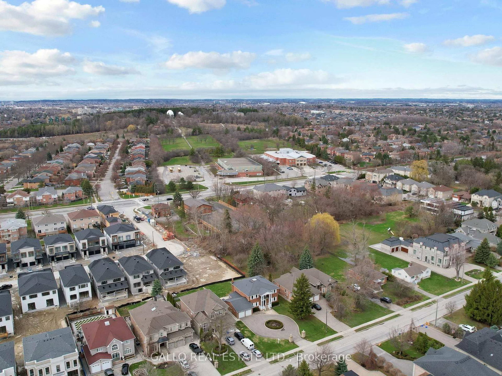 Detached House for sale at 106 Duncan Road, Richmond Hill, Ontario, L4C 6J7 - Langstaff - MLS: N13001264