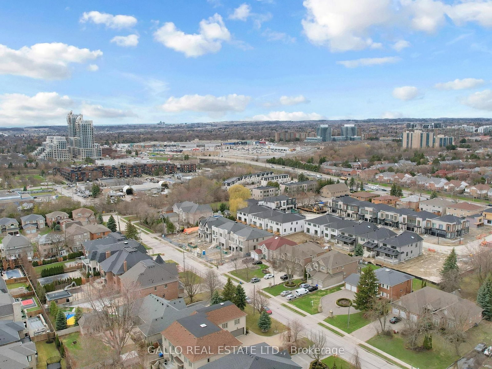 Detached House for sale at 106 Duncan Road, Richmond Hill, Ontario, L4C 6J7 - Langstaff - MLS: N13001264