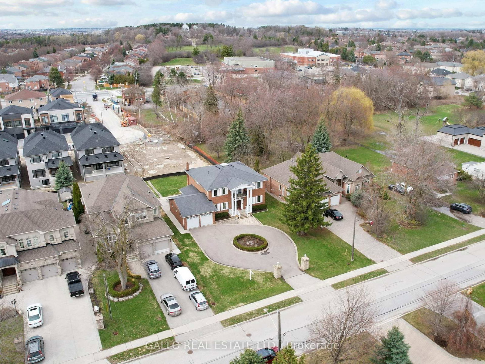 Detached House for sale at 106 Duncan Road, Richmond Hill, Ontario, L4C 6J7 - Langstaff - MLS: N13001264