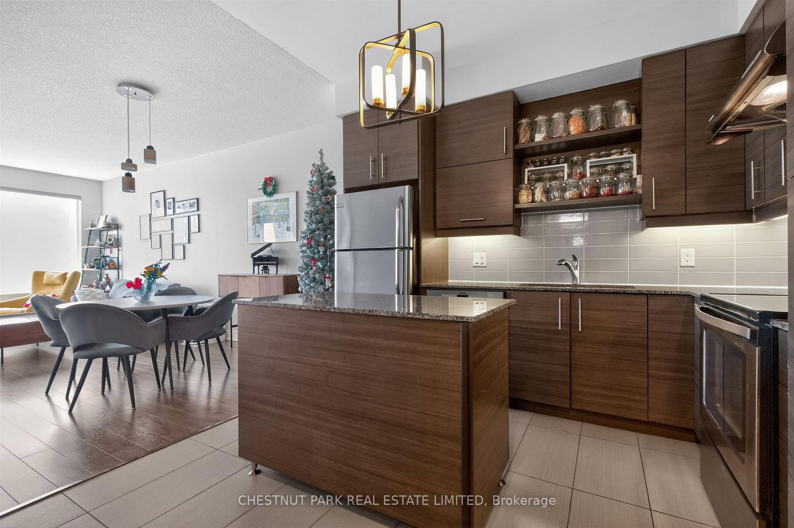 277 South Park Road, Unit 1109 - Photo 9