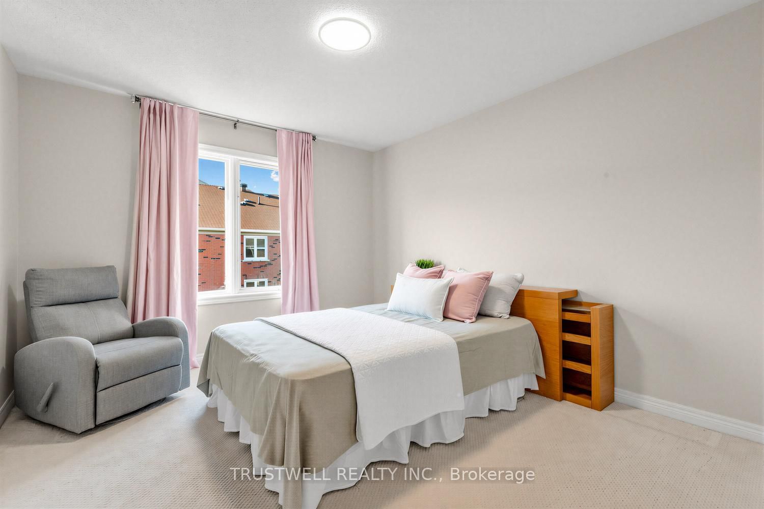 Townhouse for sale at 32 Orchid Road, Markham, Ontario, L3T 7T6 - Commerce Valley - MLS: N13001320