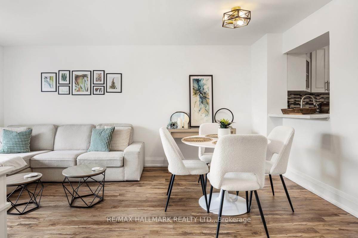 326 Major Mackenzie Drive E, Unit 511 - Photo 13