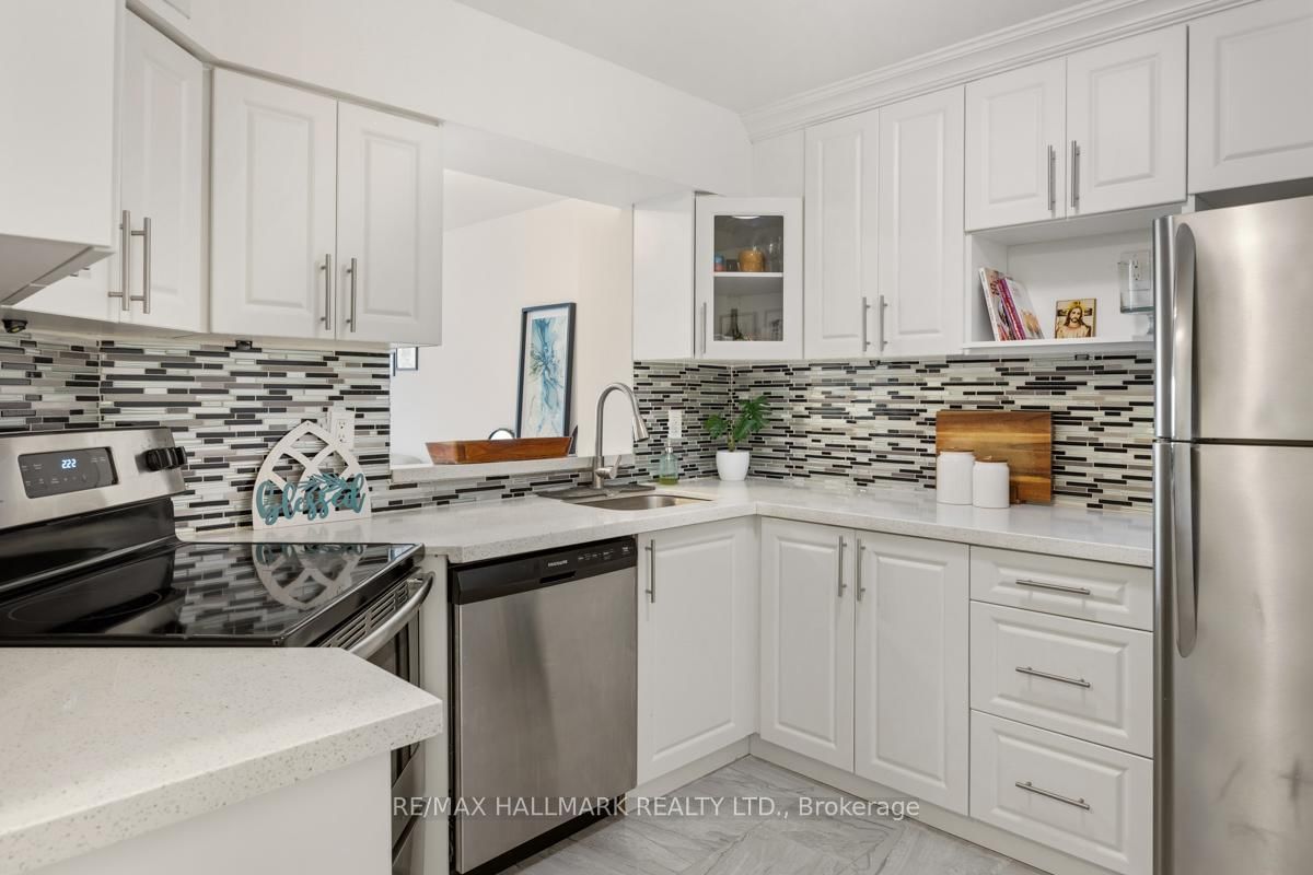 326 Major Mackenzie Drive E, Unit 511 - Photo 6