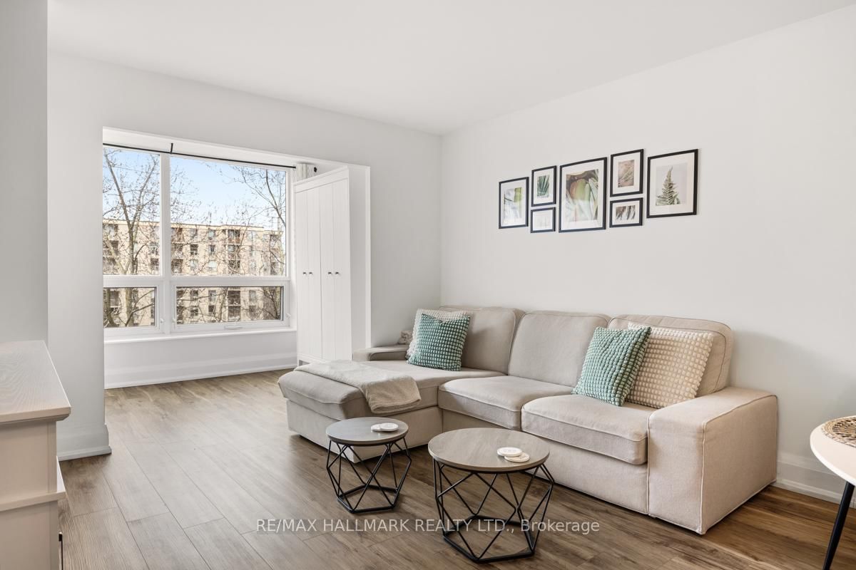 326 Major Mackenzie Drive E, Unit 511 - Photo 8