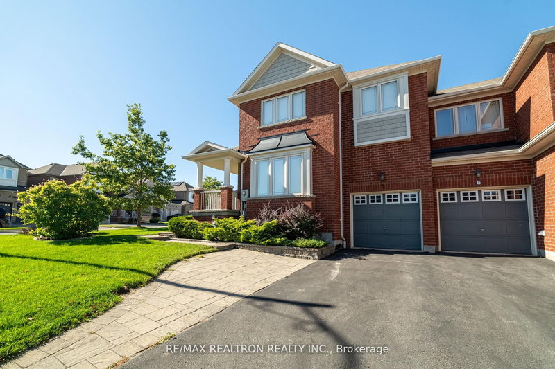 2 Yang St, Richmond Hill, L4E 0M6 | Image 3