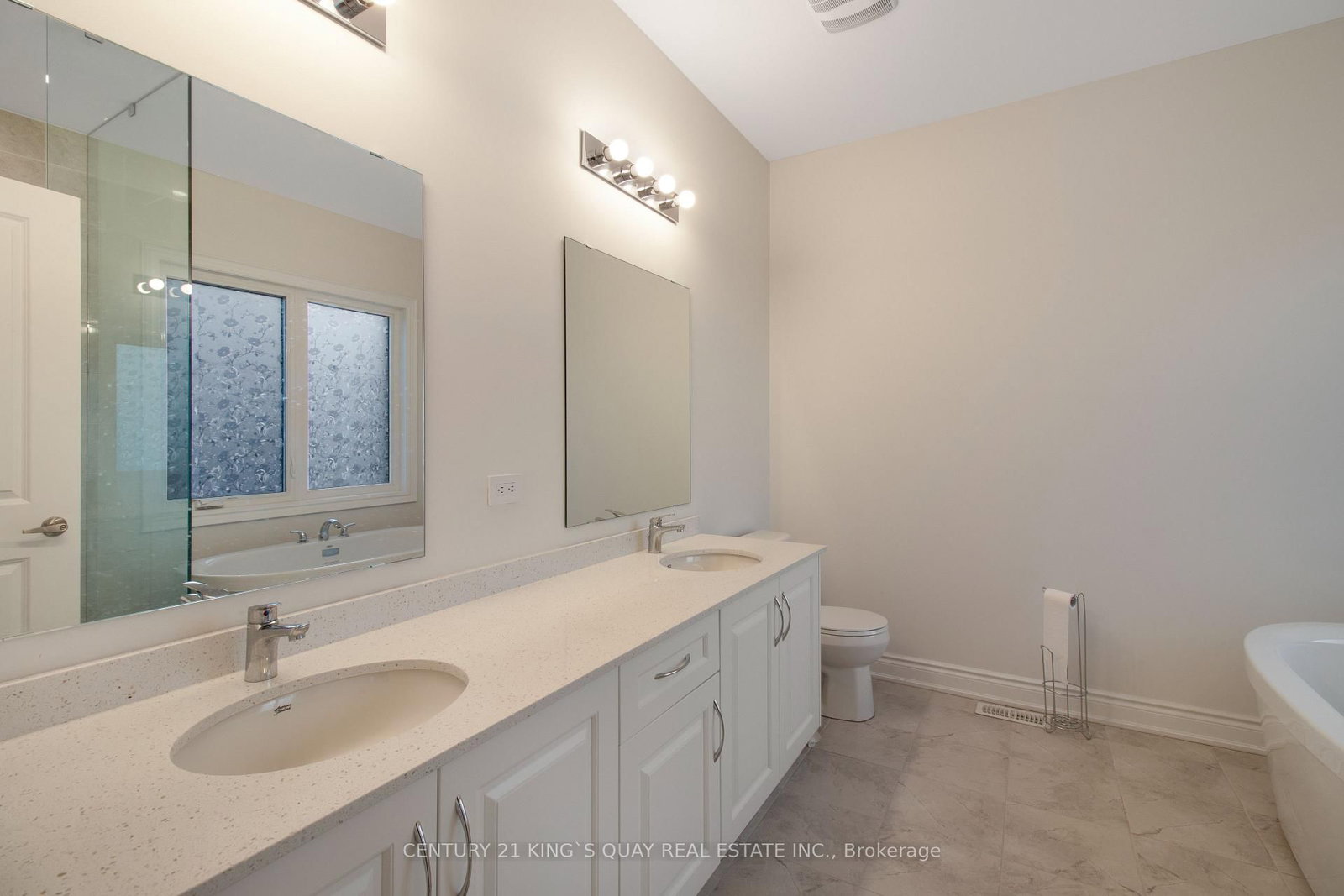 Detached House for sale at 38 Tipp Drive, Richmond Hill, Ontario, L4E 1J3 - Rural Richmond Hill - MLS: N13001374